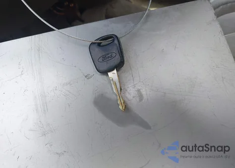 1999 Ford Crown Victoria Lx from USA, damaged, VIN 2FAFP74W4XX127400